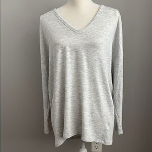 Women's Gray V-Neck Top Size 0X (14w)